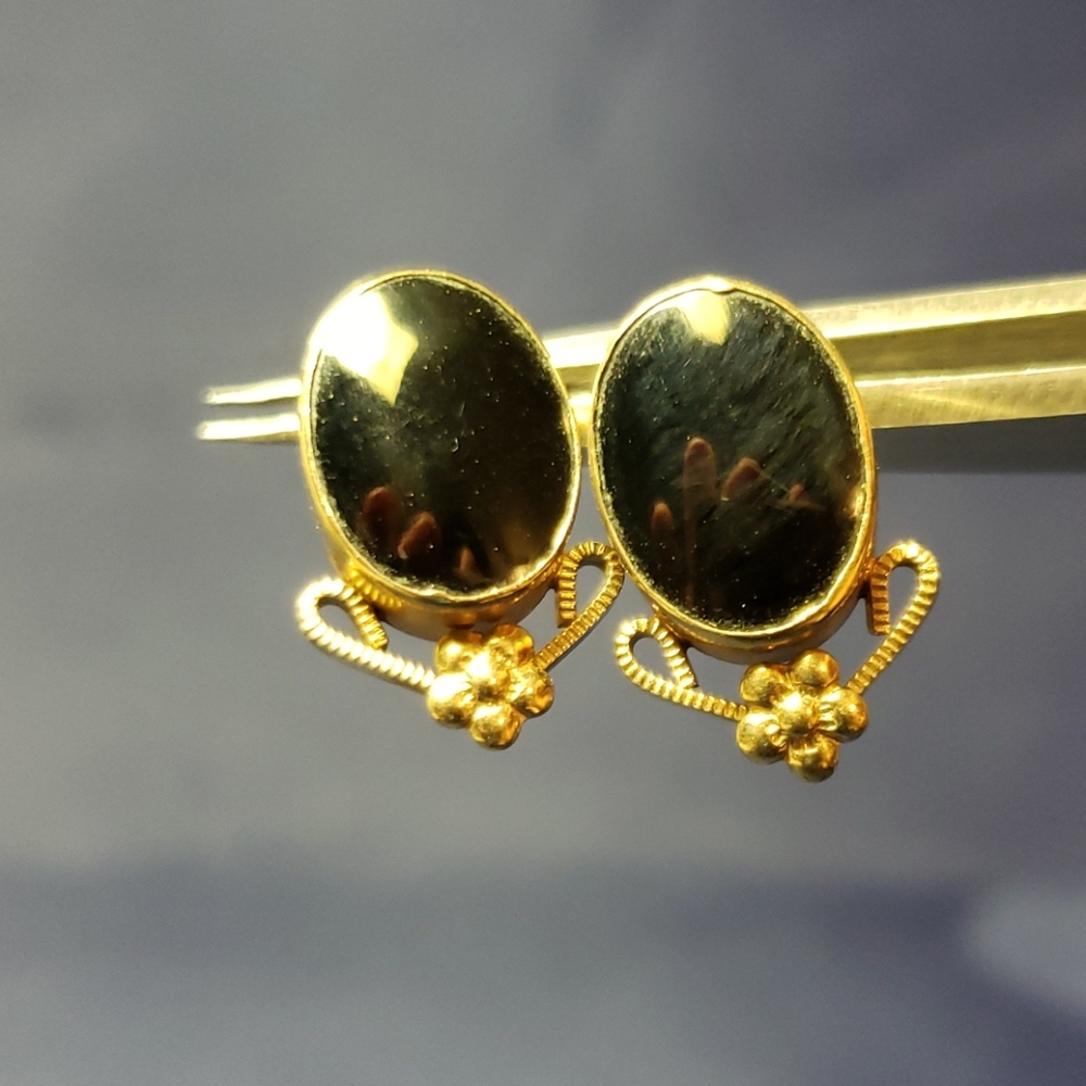 Onyx clip on earrings